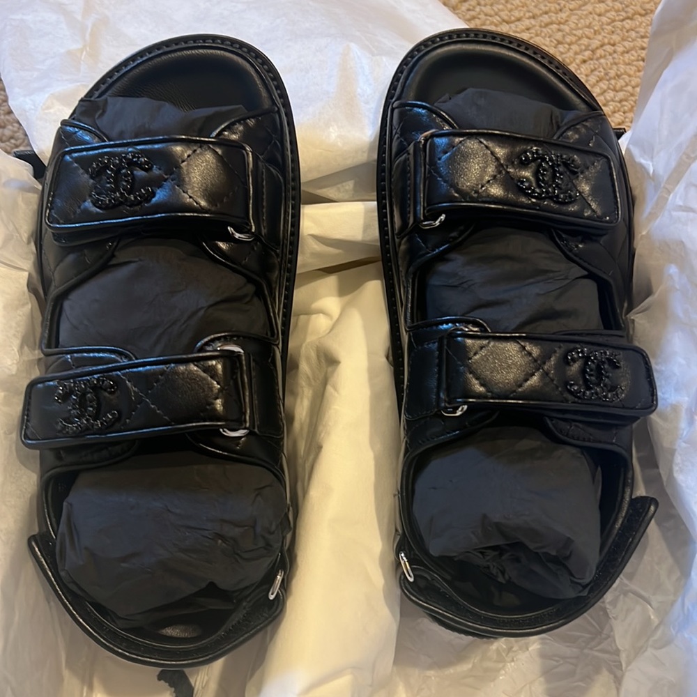 New in Box with dustbags CHANEL Dad
Sandals Size 35 Black Lambskin